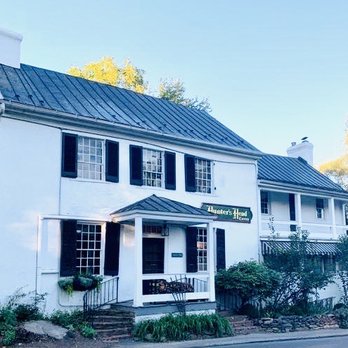 Hunter's Head Tavern - New American Near Me - Upperville, Virginia