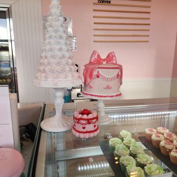 Dream Cakes - Custom Cakes Near Me - Reno, Nevada