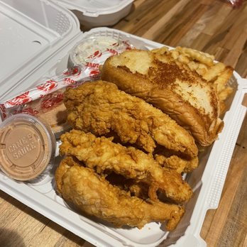 Raising Cane's Chicken Fingers - Chicken Shop Near Me - Boston, Massachusetts Raising Cane's Chicken Fingers - Chicken Shop Near Me - Boston, Massachusetts