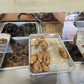 Hilo Lunch Shop - Food display - Japanese Near Me - Hilo, Hawaii