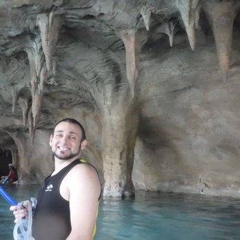 Discovery Cove - Amusement Parks Near Me - Orlando, Florida Discovery Cove - Amusement Parks Near Me - Orlando, Florida