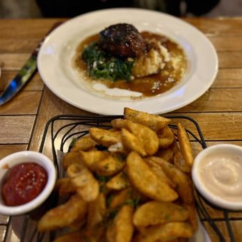 Tarpy's  - Angus Sirloin Chateau USDA Prime (top) & Steak Fries (bottom) - New American Near Me - Monterey, California