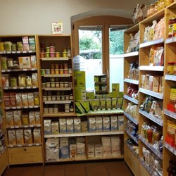 Naturwaren Ceres und Bio-Café - Breites Bio-Sortiment