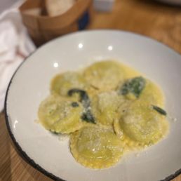 spinach ravioli-the BEST spinach ravioli-the BEST
