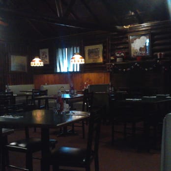 Hickory Inn - dining room. - Pizza Near Me - Springfield, Ohio Hickory Inn - dining room. - Pizza Near Me - Springfield, Ohio