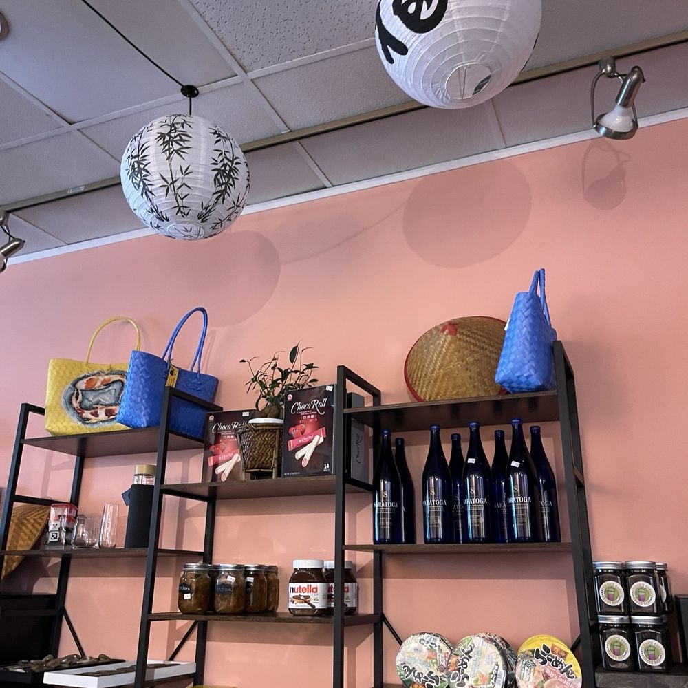 Friend's Corner Tea & Snack Bar - Bubble Tea Near Me - Highland, New York Friend's Corner Tea & Snack Bar - Bubble Tea Near Me - Highland, New York