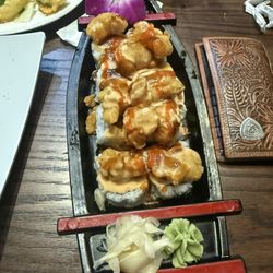 Avocado California Roll & Sushi