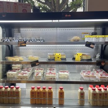 85°C Bakery Cafe-Torrance - Refrigerated section - Bakeries Near Me - Torrance, California 85°C Bakery Cafe-Torrance - Refrigerated section - Bakeries Near Me - Torrance, California