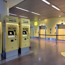 Arlanda South Station - Kiosk & elevator entry -- can't miss it!