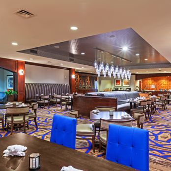 Hilton Waco - Restaurant - Hotels Near Me - Waco, Texas