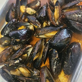 Crawfish Cafe - 1 lb of black mussel - Seafood Near Me - Houston, Texas