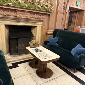 Scotsman Hotel - Reception area - Hotels Near Me - Edinburgh, EDH