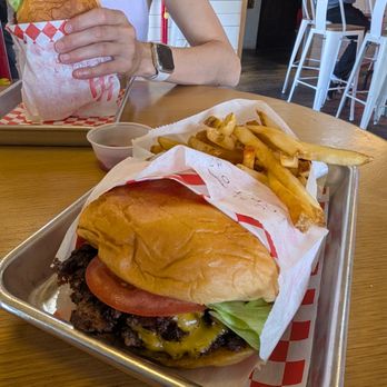 Hamburger Hut - Double Hut w/fries - Cocktail Bars Near Me - Encinitas, California