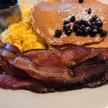 Reedville Cafe - Blueberry pancake platter - American Near Me - Hillsboro, Oregon Reedville Cafe - Blueberry pancake platter - American Near Me - Hillsboro, Oregon