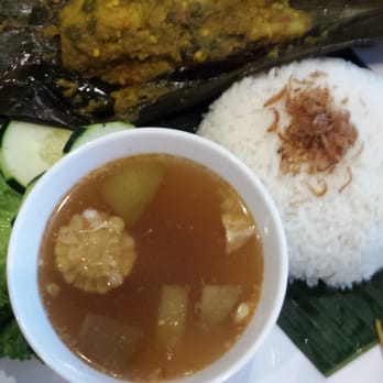 Banana Leaf - Smoked fish with white rice and tamarind soup - Indonesian Near Me - Temple City, California Banana Leaf - Smoked fish with white rice and tamarind soup - Indonesian Near Me - Temple City, California