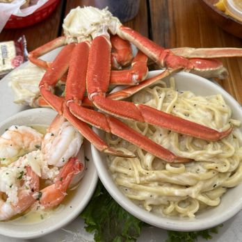 CJ's Crab Shack - Crab legs, scampi, linguine - Seafood Near Me - Miami Beach, Florida