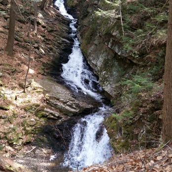 Chesterfield Gorge - Hiking Near Me - Spofford, New Hampshire