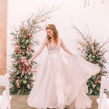 Urban Elements - Spring Salt Lake City Bride with custom open arch - Floral Designers Near Me Urban Elements - Spring Salt Lake City Bride with custom open arch - Floral Designers Near Me