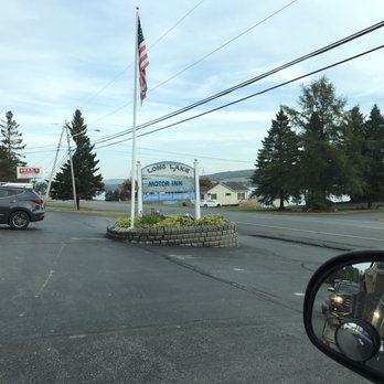 Long Lake Motor Inn - Hotels Near Me - Saint Agatha, Maine