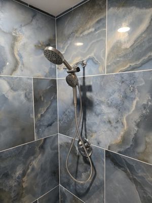 Mister Rey Electric & Plumbing services Logo