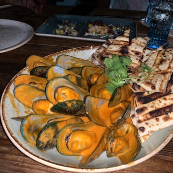 Herringbone Waikiki - Seafood Near Me - Honolulu, Hawaii