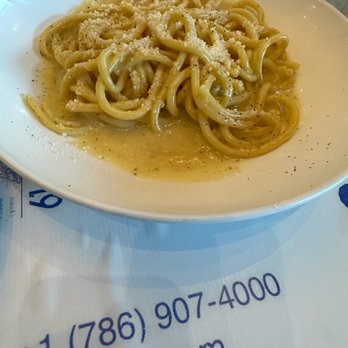 'O Munaciello - cacio e pepe - Pizza Near Me - Miami, Florida 'O Munaciello - cacio e pepe - Pizza Near Me - Miami, Florida