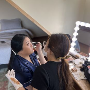 Mari Marry - Makeup the morning of the wedding. She got my foundation color perfectly. It's magic! - Makeup Artists Near Me