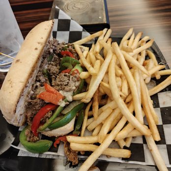 Red Star Room - Steak sandwich and fries - Sports Bars Near Me - Bossier City Bossier City, Louisiana Red Star Room - Steak sandwich and fries - Sports Bars Near Me - Bossier City Bossier City, Louisiana