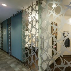 William Linger, DDS, MAGD - Elegant modern design and private treatment rooms