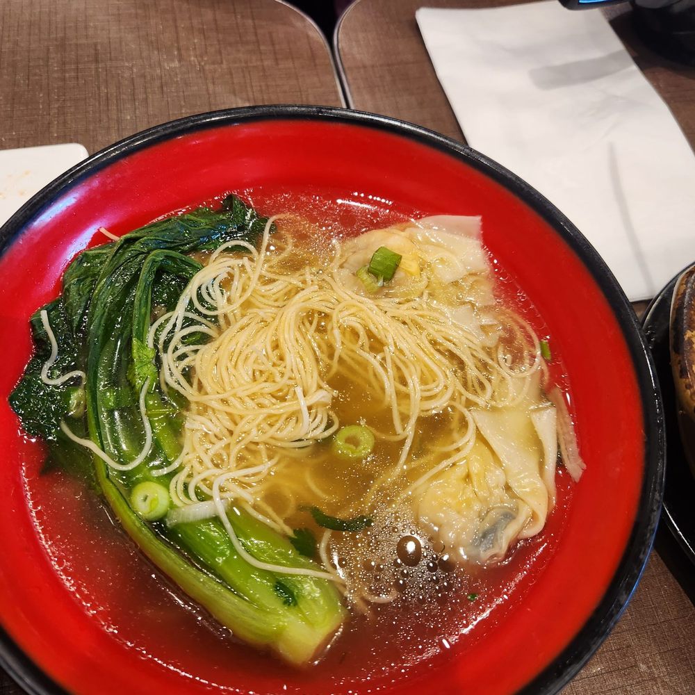 King's Kitchen - Wonton noodle soup - Cantonese Near Me - Brooklyn, New York