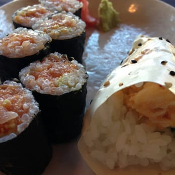 Shiro's - Spicy tuna roll and hand roll - Sushi Bars Near Me - Seattle, Washington