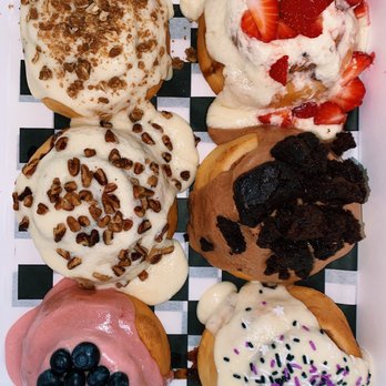 Cinnaholic - Bakeries Near Me - Gilbert, Arizona