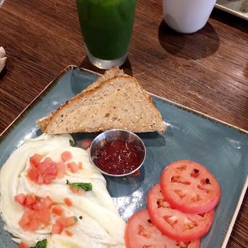 First Watch - Egg white omelette with peppers and tomatoes and my kale tonic of course - Breakfast & Brunch Near Me - Pembroke Pines, Florida First Watch - Egg white omelette with peppers and tomatoes and my kale tonic of course - Breakfast & Brunch Near Me - Pembroke Pines, Florida