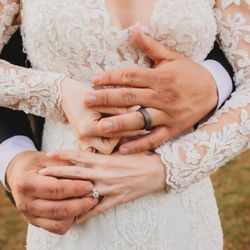 Diamonds Direct - Engagement ring in professional photos