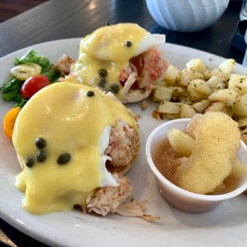 Le Peep - Legacy - Lobster Benedict - Breakfast & Brunch Near Me - Omaha, Nebraska
