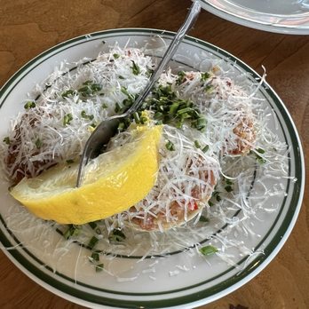 The Salty Pearl - Seafood Near Me - Oakland, California