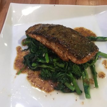 Taphouse 15 - Great salmon! - Bars Near Me - Jefferson, New Jersey