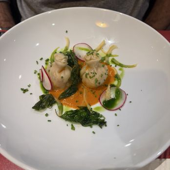 David Burke Tavern - Lobster Dumplings - Steakhouses Near Me - New York, New York David Burke Tavern - Lobster Dumplings - Steakhouses Near Me - New York, New York