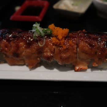 Sushi Kinoya - Baked Salmon roll - Sushi Bars Near Me - Long Beach, California Sushi Kinoya - Baked Salmon roll - Sushi Bars Near Me - Long Beach, California