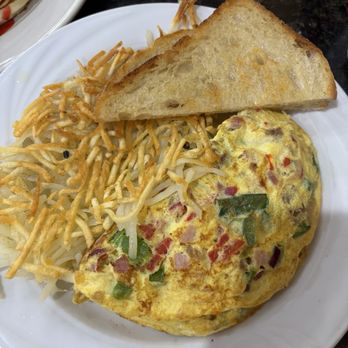 The Wooden Spoon - Western Omelet - Breakfast & Brunch Near Me - Overland Park, Kansas