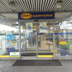 Albert supermarket - Entrance