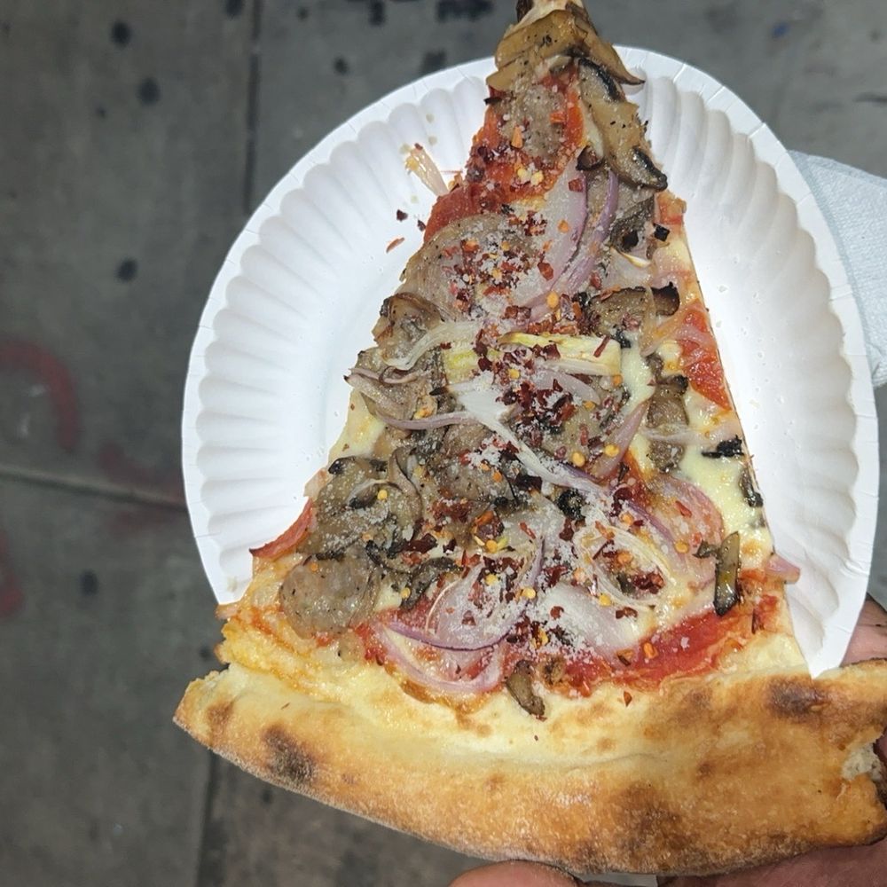 Joe's Pizza - Meatlovers Pie - Pizza Near Me - Miami, Florida