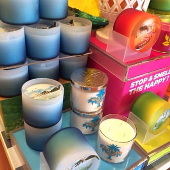 Bath & Body Works - Cosmetics & Beauty Supply Near Me - Emeryville, California