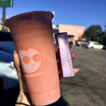 Whata Peach - Juice Bars & Smoothies Near Me - Studio City, California Whata Peach - Juice Bars & Smoothies Near Me - Studio City, California
