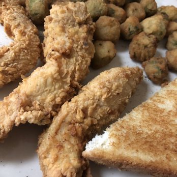 Daisy's Diner - Chicken strips and fried okra - Diners Near Me - Riverside, Texas