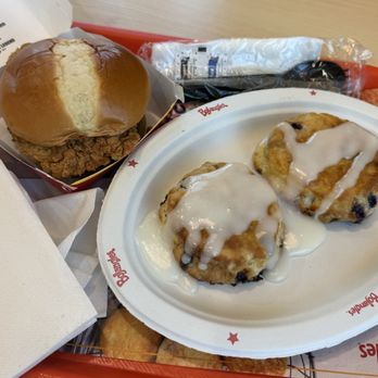 Bojangles - Chicken sandwich and dessert blueberry biscuits - Fast Food Near Me - Carlin, Nevada