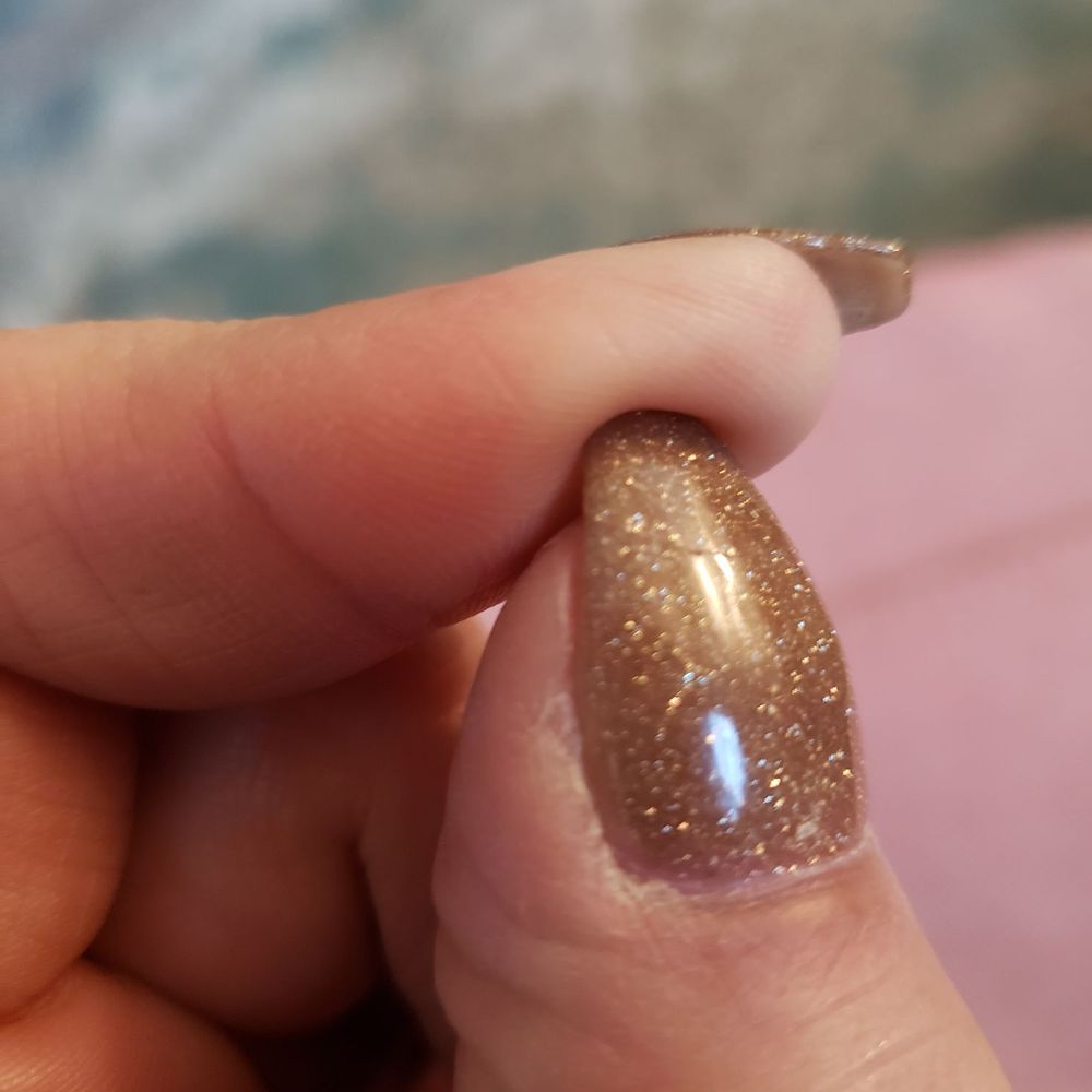 Style Nails - 2 days after and already cracking - Nail Salons Near Me - Champlin, Minnesota Style Nails - 2 days after and already cracking - Nail Salons Near Me - Champlin, Minnesota