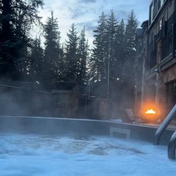 Gravity Haus Vail - Hotels Near Me - Vail, Colorado