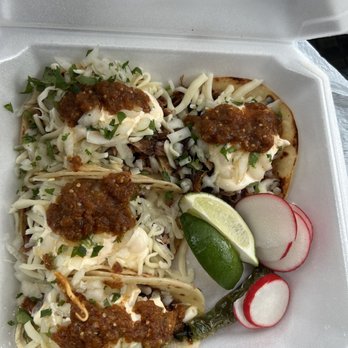 La Reyna Mexican Restaurant - Mexican Near Me - Modesto, California