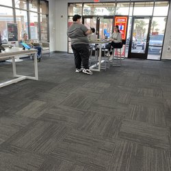Verizon - I patiently sat and watched Randy talk to this couple for over 1 hour without being helped. He acted as if no one else was in the store.